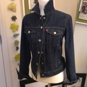 Vintage Levi’s women’s trucker jacket